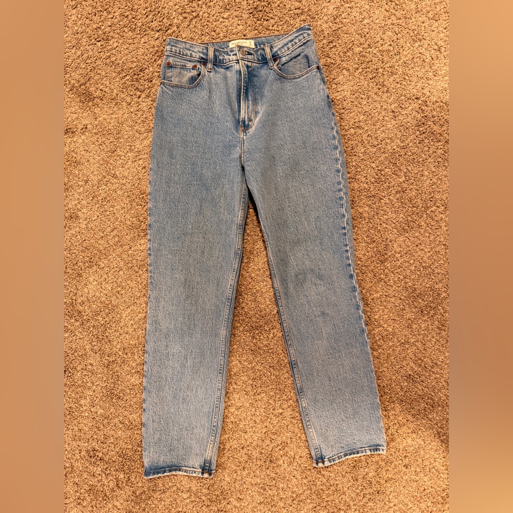 Abercrombie & Fitch Light Wash Straight Leg Jeans